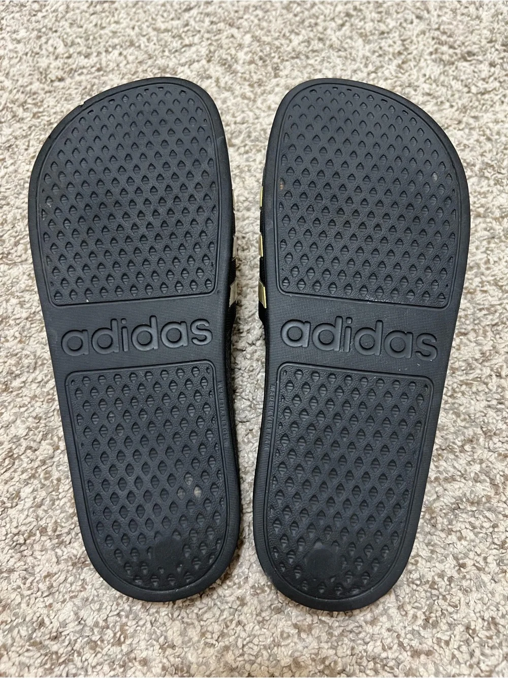Adidas Adilette Aqua Slide Sandals Black and Gold Men's Size 7